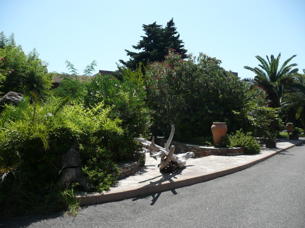 Hotel Levolle Marine Poggio Mezzana Esterno foto
