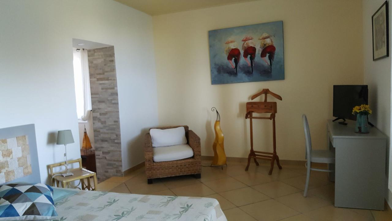 Hotel Levolle Marine Poggio Mezzana Esterno foto